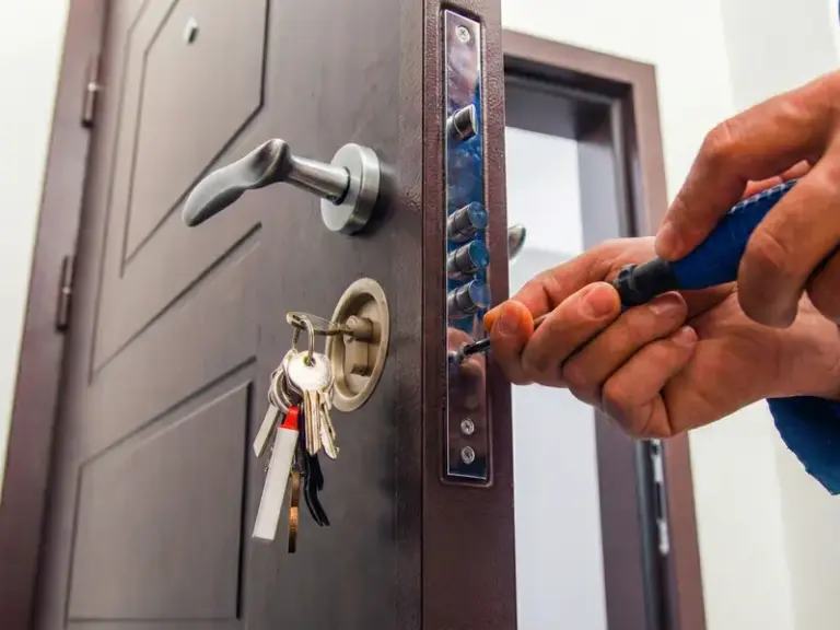 Porta blindada em Osasco – instalação e manutenção